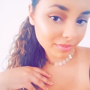 Meet your Posher, Ashleigh